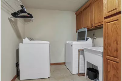 3073 Meadowbrook Drive NE, Lancaster, OH 43130 - Photo 25