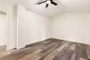 3293 Lone Spruce Rd, Columbus, OH 43219 - Photo 21