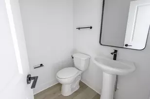 93 W Town St, Columbus, OH 43215 - Photo 27