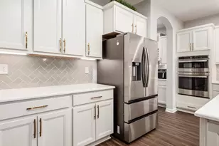 2886 Berlin Manor Dr, Delaware, OH 43015 - Photo 9