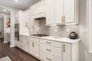 2886 Berlin Manor Dr, Delaware, OH 43015 - Photo 11