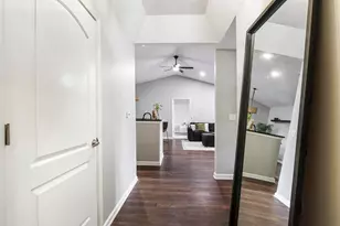 1695 Berrancher Dr, Columbus, OH 43228 - Photo 7