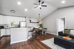 1695 Berrancher Dr, Columbus, OH 43228 - Photo 11