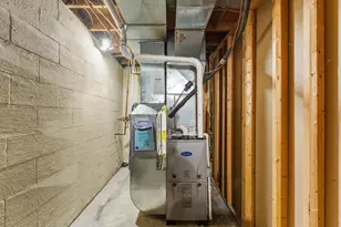 1341 S Hague Ave, Columbus, OH 43204 - Photo 27