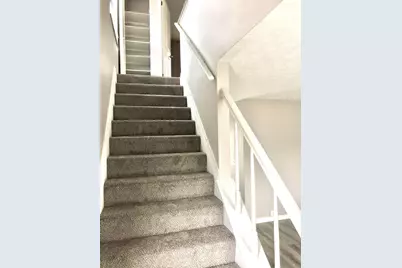 5700 Crossing Court #4, Columbus, OH 43231 - Photo 9