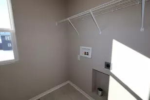 305 Cherry Hills Rd, Commercial Point, OH 43116 - Photo 15