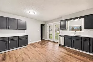 1490 Demorest Rd, Columbus, OH 43228 - Photo 11