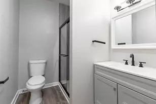 437-439 St Clair Ave, Columbus, OH 43203 - Photo 17