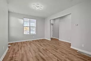 437-439 St Clair Ave, Columbus, OH 43203 - Photo 7