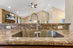 5981 Julian Road SW, Amanda, OH 43102 - Photo 25