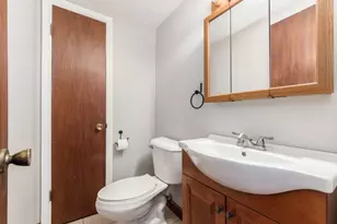 634 Dlyn St, Columbus, OH 43228 - Photo 17