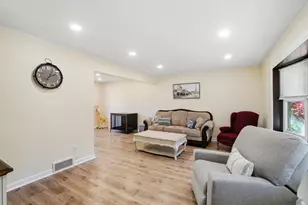 1710 Carrigallen Ln, Columbus, OH 43228 - Photo 5