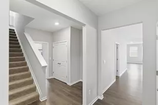 1390 Hemetite Dr, Grove City, OH 43123 - Photo 3