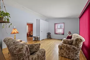 739 Meadow Dr, Newark, OH 43055 - Photo 3