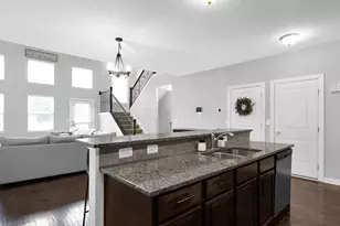 3988 Trail Ridge Dr, Columbus, OH 43228 - Photo 13