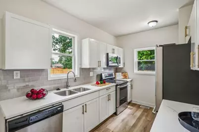 3216 E 5th Avenue, Columbus, OH 43219 - Photo 11