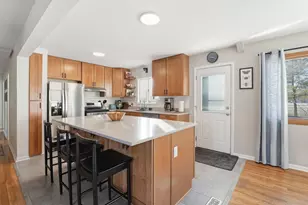 1341 Boxwood Dr, Columbus, OH 43229 - Photo 5