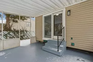 2526 Queenswood Dr, Columbus, OH 43219 - Photo 29