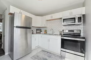 1362 Clinton St, Columbus, OH 43211 - Photo 11