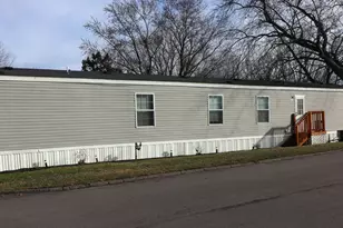 53 Locust Ct, London, OH 43140 - Photo 1