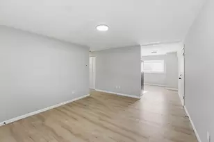 577 Barcher Rd, Columbus, OH 43207 - Photo 13