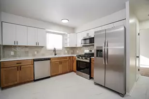 3391 Compton Dr, Columbus, OH 43219 - Photo 11