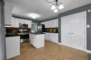 2625 Abbey Knoll Dr, Lewis Center, OH 43035 - Photo 13