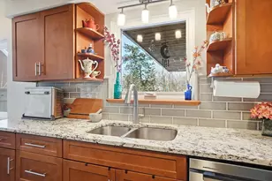 1237 Haddon Rd, Columbus, OH 43209 - Photo 15