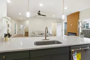 412 St Clair Ave, Columbus, OH 43203 - Photo 3