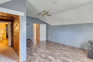 615 Clark St, Cambridge, OH 43725 - Photo 15