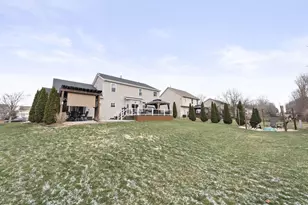875 Dunvegan Cir, Pickerington, OH 43147 - Photo 55