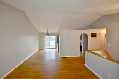 2243 Golden Leaf Lane, Columbus, OH 43223 - Photo 3