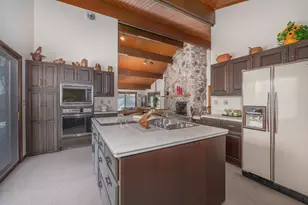 12760 Hilltop Dr, Fredericktown, OH 43019 - Photo 11
