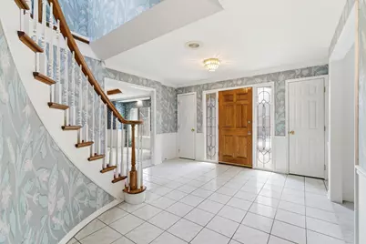 8250 Sanctuary Drive, Columbus, OH 43235 - Photo 5