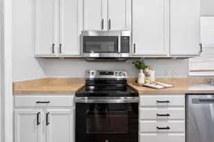 359 W Waterloo St, Canal Winchester, OH 43110 - Photo 5