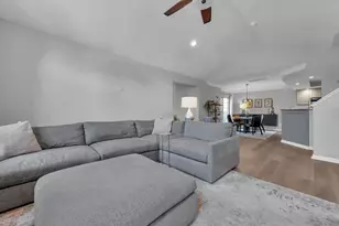 913 White Willow Ln, Columbus, OH 43235 - Photo 9