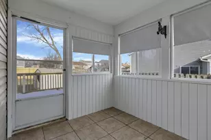 4400 Honeywood Ct, Columbus, OH 43228 - Photo 23