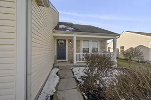 1023 Margate Cir, London, OH 43140 - Photo 5