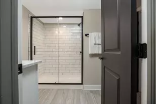 289 E Greenwood Ave, Columbus, OH 43201 - Photo 51