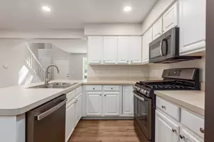 3055 Glenloch Cir, Dublin, OH 43017 - Photo 9