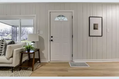 2186 Middlehurst Drive, Columbus, OH 43219 - Photo 5