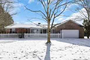 245 Rainbow Dr NE, Lancaster, OH 43130 - Photo 1
