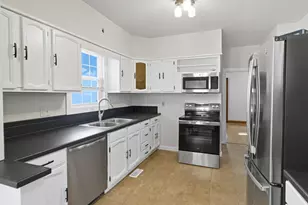 44 W Pacemont Rd, Columbus, OH 43202 - Photo 7