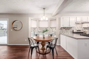 1344 Trabue Woods Blvd, Columbus, OH 43228 - Photo 9