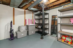 1537 Sandringham Ct, Columbus, OH 43220 - Photo 27