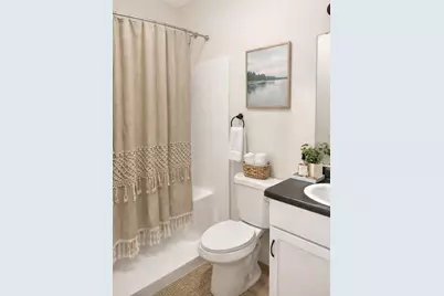 1600 Spring Village Lane, Ontario, OH 44906 - Photo 9