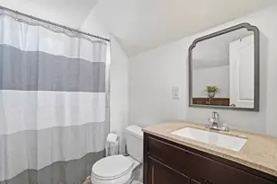 181 Clarendon Ave, Columbus, OH 43223 - Photo 35