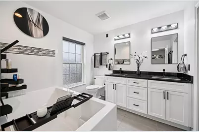 395 E Deshler Avenue, Columbus, OH 43206 - Photo 15