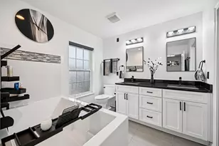 395 E Deshler Ave, Columbus, OH 43206 - Photo 15