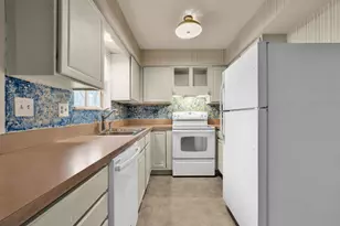 6747 Merwin Rd, Columbus, OH 43235 - Photo 9